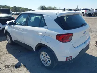 2022 Hyundai Venue SE with VIN KMHRB8A34NU177784, listed as a IAAI auction lot 41879368 with 42,525 mi miles and . Bid and sale history available at DreamBid. Image 3.