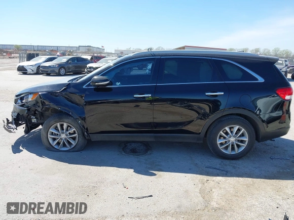 2017 Kia Sorento LX with VIN 5XYPG4A32HG289284, listed as a IAAI auction lot 41869868 with 130,199 mi miles. Bid and sale history available at carsss.com. Image 15.