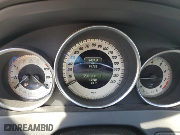 2014 Mercedes-Benz C 250 Sport with VIN WDDGF4HB1EG254153, listed as a Copart auction lot 62057195 with 94,752 mi miles and Salvage title. Bid and sale history available at DreamBid. Image 9.