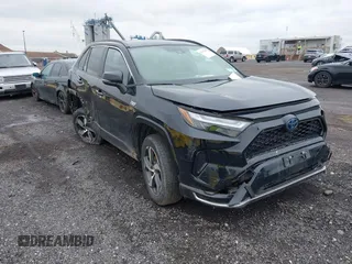 2022 Toyota RAV4 SE z VIN JTMAB3FV7ND090427, wystawiony jako IAAI lot #42307900 z przebiegiem 27 285 mil mil oraz . Historia ofert i sprzedaży dostępna na DreamBid. Obrazek 1.