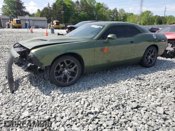2019 Dodge Challenger SXT z VIN 2C3CDZAG6KH746800, wystawiony jako Copart lot #54011225 z przebiegiem 119 511 mil mil oraz Szkoda całkowita • Salvage title. Historia ofert i sprzedaży dostępna na DreamBid. Obrazek 1.