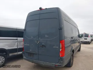 2019 Mercedes-Benz Sprinter Cargo Van with VIN WD4PF1CD9KP127024, listed as a IAAI auction lot 40745606 with 127,630 mi miles. Bid and sale history available at carsss.com. Image 16.