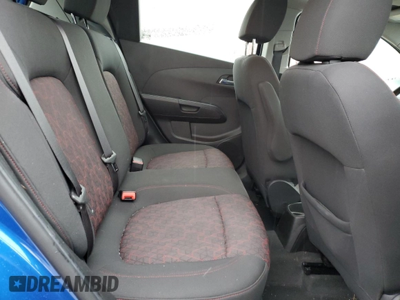 2018 Chevrolet Sonic LT z VIN 1G1JD6SB7J4102103, wystawiony jako Copart lot #85656674 z przebiegiem 29 877 mil mil oraz Szkoda całkowita • Salvage title. Historia ofert i sprzedaży dostępna na DreamBid. Obrazek 11.