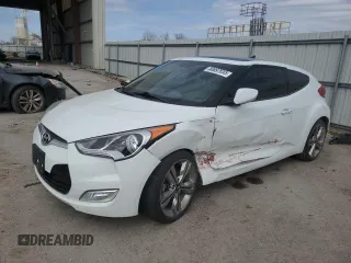 2016 Hyundai Veloster z VIN KMHTC6AD1GU281281, wystawiony jako Copart lot #50697655 z przebiegiem 95 510 mil mil oraz Szkody całkowita. Historia ofert i sprzedaży dostępna na DreamBid. Obrazek 1.