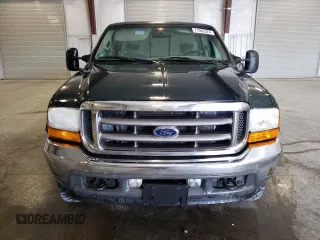 2001 Ford Super Duty F-250 XL with VIN 1FTNX21L91EC26077, listed as a Copart auction lot 71952324 with 221,340 mi miles and Salvage Title. Bid and sale history available at carsss.com. Image 5.