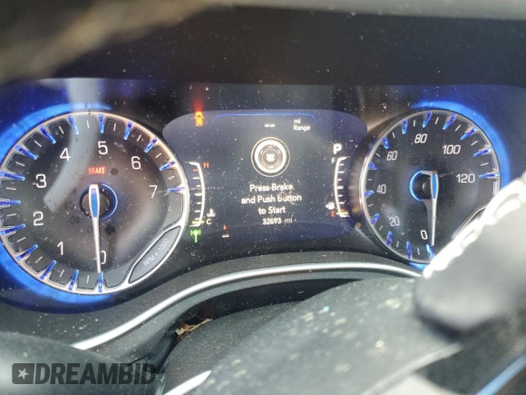 2022 Chrysler Pacifica Touring L with VIN 2C4RC1BG8NR152314, listed as a Copart auction lot 50923955 with 32,893 mi miles and Salvage Title. Bid and sale history available at DreamBid. Image 9.