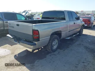 2000 Dodge 1500 with VIN 3B7HC13Y0YM223231, listed as a IAAI auction lot 42001081 with 150,878 mi miles. Bid and sale history available at carsss.com. Image 4.