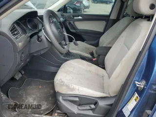2018 Volkswagen Tiguan S z VIN 3VV1B7AX6JM084103, wystawiony jako Copart lot #65433355 z przebiegiem 112 946 mil mil oraz Czysty tytuł • Clean title. Historia ofert i sprzedaży dostępna na DreamBid. Obrazek 7.