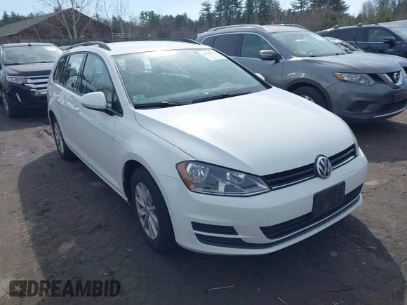 2017 Volkswagen Golf SportWagen S with VIN 3VWA17AUXHM500846, listed as a IAAI auction lot 41767974 with 91,077 mi miles. Bid and sale history available at carsss.com. Image 1.