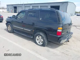 2005 Chevrolet Tahoe Z71 z VIN 1GNEK13T45R111138, wystawiony jako IAAI lot #41880322 z przebiegiem Nie podano mil oraz . Historia ofert i sprzedaży dostępna na DreamBid. Obrazek 3.