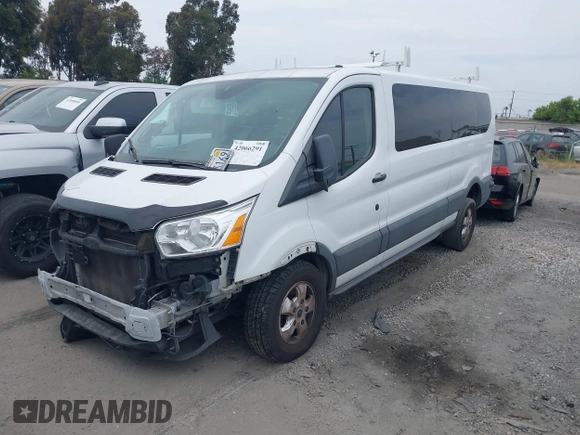 2017 Ford Transit XL z VIN 1FBZX2YM1HKA98823, wystawiony jako IAAI lot #42066291 z przebiegiem 100 011 mil mil oraz . Historia ofert i sprzedaży dostępna na DreamBid. Obrazek 2.