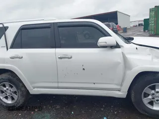 2010 Toyota 4Runner SR5 z VIN JTEZU5JR7A5008313, wystawiony jako IAAI lot #42242277 z przebiegiem 276 484 mil mil oraz . Historia ofert i sprzedaży dostępna na DreamBid. Obrazek 13.