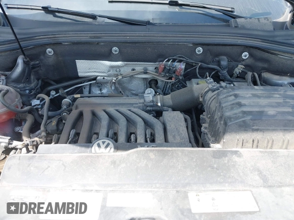 2022 Volkswagen Atlas SE with VIN 1V2WR2CA1NC514072, listed as a IAAI auction lot 42071153 with 53,879 mi miles and . Bid and sale history available at DreamBid. Image 10.