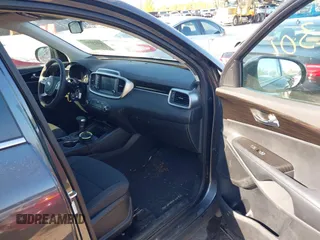 2020 Kia Sorento LX z VIN 5XYPGDA37LG658455, wystawiony jako IAAI lot #42232301 z przebiegiem 43 666 mil mil oraz . Historia ofert i sprzedaży dostępna na DreamBid. Obrazek 5.