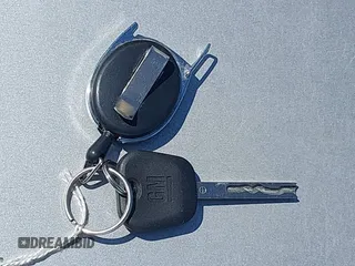 2015 Chevrolet Express Passenger LT z VIN 1GAZG1FGXF1186123, wystawiony jako IAAI lot #42023980 z przebiegiem 74 532 mil mil oraz . Historia ofert i sprzedaży dostępna na DreamBid. Obrazek 11.