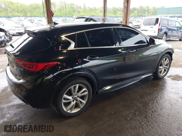 2018 Infiniti QX30 Pure с VIN SJKCH5CP1JA059241, выставлен на аукционе IAAI как лот 42241812 с пробегом 70 830 миль миль и . История ставок и продаж доступна на DreamBid. Изображение 4.