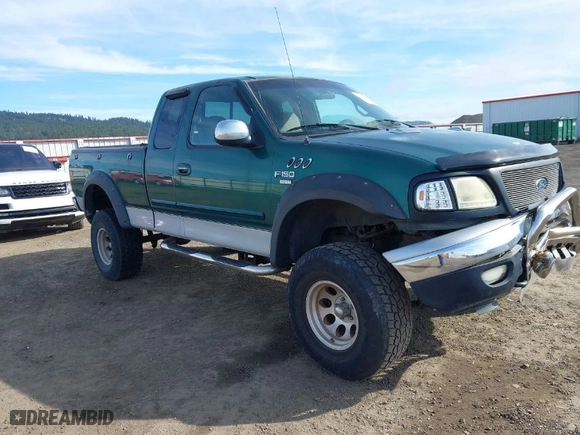 2000 Ford F-150 XL with VIN 1FTRX18L2YNA08168, listed as a IAAI auction lot 41890128 with 1 mi miles. Bid and sale history available at carsss.com. Image 1.