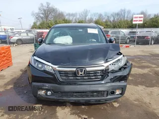 2017 Honda Ridgeline RTL z VIN 5FPYK3F59HB014002, wystawiony jako IAAI lot #41781159 z przebiegiem 110 393 mil mil oraz . Historia ofert i sprzedaży dostępna na DreamBid. Obrazek 13.