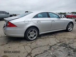 2006 Mercedes-Benz CLS 500 with VIN WDDDJ75X06A061287, listed as a Copart auction lot 54863095 with 74,200 mi miles and Salvage title. Bid and sale history available at DreamBid. Image 3.