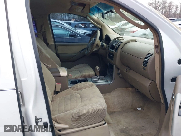 2005 Nissan Pathfinder SE with VIN 5N1AR18U15C734896, listed as a IAAI auction lot 41038342 with 188,910 mi miles. Bid and sale history available at carsss.com. Image 5.