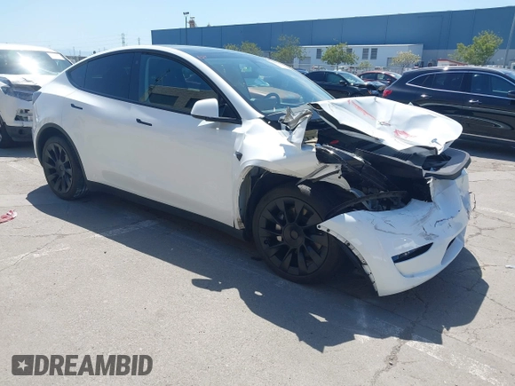 2023 Tesla Model Y Long Range with VIN 7SAYGDEE8PF612438, listed as a IAAI auction lot 41991145 with 29,775 mi miles and . Bid and sale history available at carsss.com. Image 1.