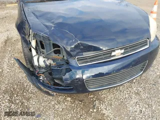 2008 Chevrolet Impala LT with VIN 2G1WT58KX89161518, listed as a IAAI auction lot 41931224 with 166,388 mi miles. Bid and sale history available at carsss.com. Image 6.