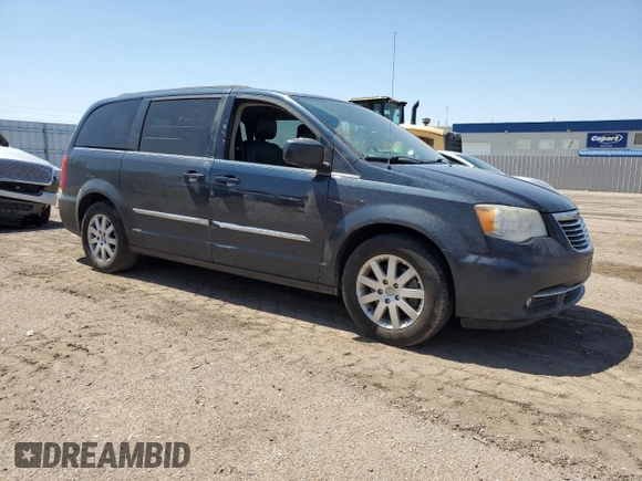 2014 Chrysler Town & Country Touring z VIN 2C4RC1BG9ER125980, wystawiony jako Copart lot #55575455 z przebiegiem 246 013 mil mil oraz Szkoda całkowita • Salvage title. Historia ofert i sprzedaży dostępna na DreamBid. Obrazek 4.