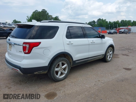 2017 Ford Explorer XLT with VIN 1FM5K8D88HGC80165, listed as a IAAI auction lot 42178307 with 234,035 mi miles and . Bid and sale history available at DreamBid. Image 4.