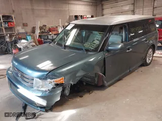 2010 Ford Flex SEL with VIN 2FMGK5CC8ABB09572, listed as a IAAI auction lot 42045111 with 225,666 mi miles. Bid and sale history available at carsss.com. Image 6.