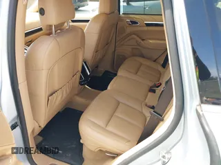 2016 Porsche Cayenne с VIN WP1AA2A2XGLA11351, выставлен на аукционе IAAI как лот 42719210 с пробегом 75 250 миль миль и . История ставок и продаж доступна на DreamBid. Изображение 8.