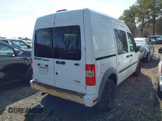 2013 Ford Transit Connect XLT z VIN NM0LS6BN6DT176622, wystawiony jako IAAI lot #41779142 z przebiegiem 211 004 mil mil oraz . Historia ofert i sprzedaży dostępna na DreamBid. Obrazek 4.