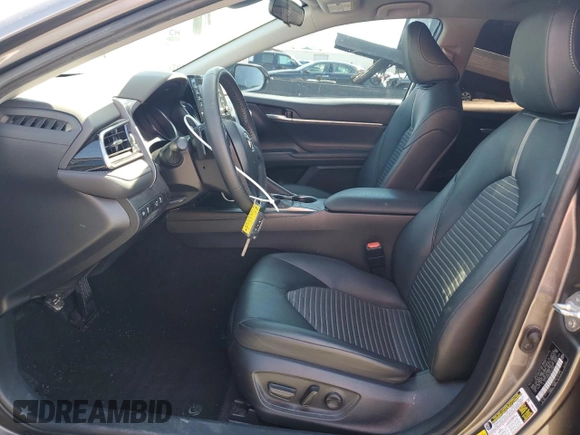 2023 Toyota Camry SE z VIN 4T1G11AK9PU832730, wystawiony jako Copart lot #49294455 z przebiegiem 46 194 mil mil oraz Szkoda całkowita • Salvage title. Historia ofert i sprzedaży dostępna na DreamBid. Obrazek 7.
