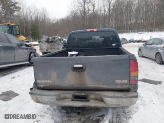 2006 GMC Sierra 1500 SLE1 with VIN 1GTEK19B16Z182905, listed as a IAAI auction lot 41427216 with 310,766 mi miles. Bid and sale history available at carsss.com. Image 16.