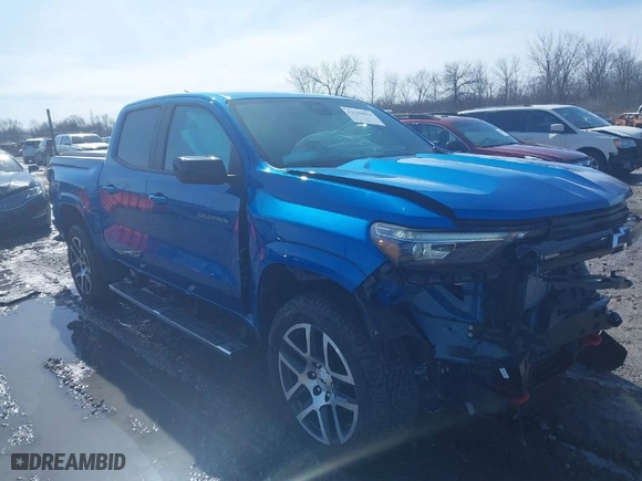 2023 Chevrolet Colorado 4WD Z71 with VIN 1GCPTDEKXP1247067, listed as a IAAI auction lot 41760802 with 21,259 mi miles. Bid and sale history available at carsss.com. Image 1.
