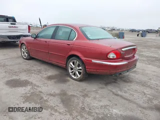 2007 Jaguar X-Type z VIN SAJWA51A77WJ08796, wystawiony jako IAAI lot #41541201 z przebiegiem 75 100 mil mil oraz . Historia ofert i sprzedaży dostępna na DreamBid. Obrazek 3.