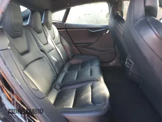 2019 Tesla Model S 100D с VIN 5YJSA1E45KF330891, выставлен на аукционе Copart как лот 48133005 с пробегом 53 018 миль миль и Списание • Salvage title. История ставок и продаж доступна на DreamBid. Изображение 12.