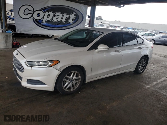 2013 Ford Fusion SE z VIN 3FA6P0HR4DR362689, wystawiony jako Copart lot #66106765 z przebiegiem 137 639 mil mil oraz Czysty tytuł • Clean title. Historia ofert i sprzedaży dostępna na DreamBid. Obrazek 1.