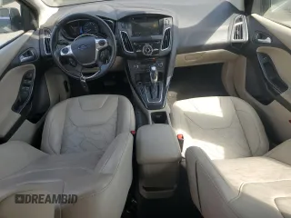 2016 Ford Focus Electric z VIN 1FADP3R49GL230588, wystawiony jako Copart lot #48019985 z przebiegiem 54 197 mil mil oraz Szkody całkowita. Historia ofert i sprzedaży dostępna na DreamBid. Obrazek 8.