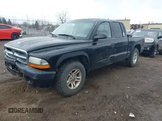 2004 Dodge Dakota Sport with VIN 1D7HL38N94S538692, listed as a IAAI auction lot 41843739 with 198,719 mi miles. Bid and sale history available at carsss.com. Image 2.
