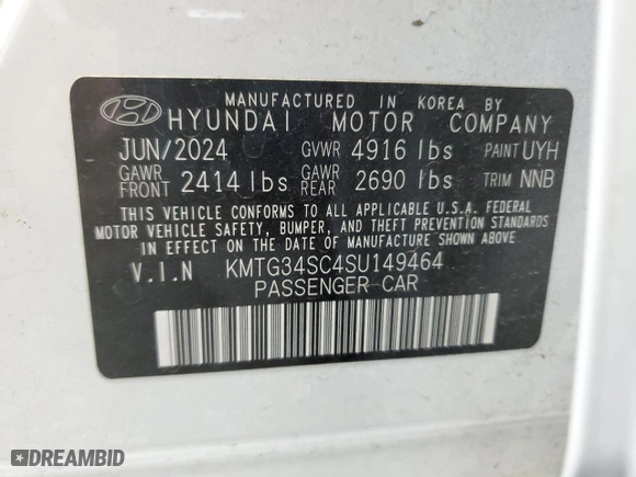 2025 Genesis G70 2.5T with VIN KMTG34SC4SU149464, listed as a Copart auction lot 54305175 with 10,646 mi miles and Clean Title. Bid and sale history available at carsss.com. Image 13.
