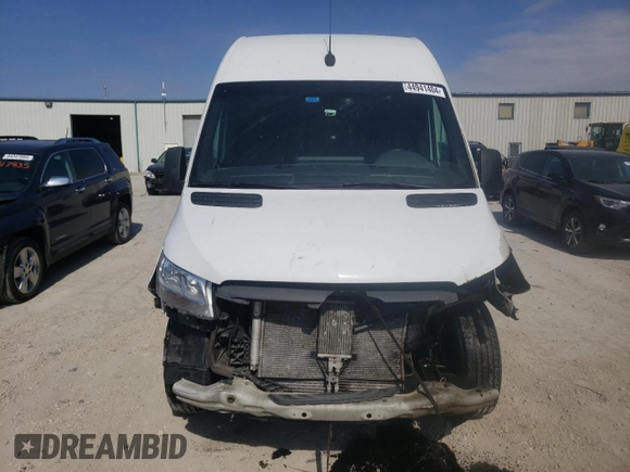 2021 Mercedes-Benz Sprinter with VIN W1Y4EDHY1MT059255, listed as a Copart auction lot 44941404 with 350,725 mi miles and Salvage Title. Bid and sale history available at DreamBid. Image 5.