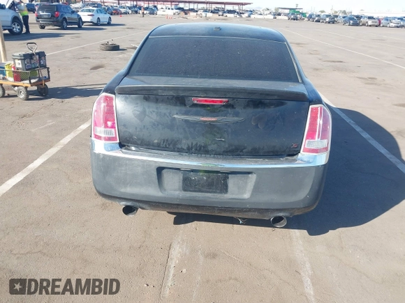 2012 Chrysler 300 S z VIN 2C3CCABG7CH143908, wystawiony jako IAAI lot #40631885 z przebiegiem 166 233 mil mil oraz . Historia ofert i sprzedaży dostępna na DreamBid. Obrazek 16.