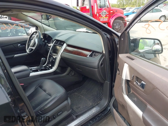 2013 Ford Edge Limited z VIN 2FMDK4KC6DBB10111, wystawiony jako IAAI lot #42366578 z przebiegiem 101 267 mil mil oraz . Historia ofert i sprzedaży dostępna na DreamBid. Obrazek 5.