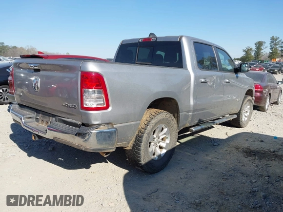 2019 Ram 1500 Big Horn z VIN 1C6RRFFG5KN803260, wystawiony jako IAAI lot #41847656 z przebiegiem 135 753 mil mil oraz . Historia ofert i sprzedaży dostępna na DreamBid. Obrazek 4.