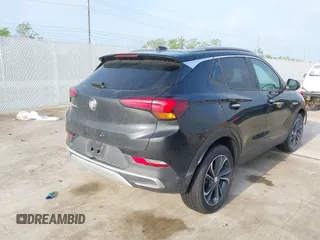 2022 Buick Encore GX Select с VIN KL4MMDSL3NB066102, выставлен на аукционе IAAI как лот 41913074 с пробегом 64 701 миль миль и . История ставок и продаж доступна на DreamBid. Изображение 4.