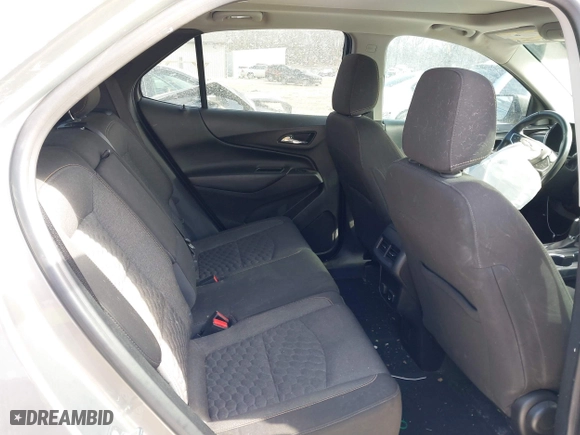 2018 Chevrolet Equinox LT with VIN 3GNAXSEV8JS606678, listed as a IAAI auction lot 41606787 with 87,184 mi miles. Bid and sale history available at carsss.com. Image 8.