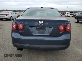 2010 Volkswagen Jetta SE with VIN 3VWRZ7AJ2AM038256, listed as a Copart auction lot 47631015 with 205,579 mi miles and Salvage title. Bid and sale history available at DreamBid. Image 6.
