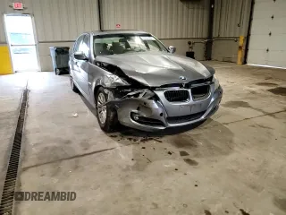 2009 BMW 3 Series 328i xDrive with VIN WBAPK53519A511752, listed as a Copart auction lot 60935025 with 129,307 mi miles and Salvage title. Bid and sale history available at DreamBid. Image 13.