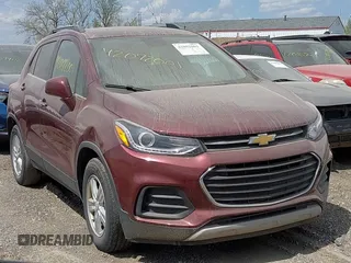 2017 Chevrolet Trax LT with VIN 3GNCJLSB0HL250919, listed as a IAAI auction lot 42092001 with 101,920 mi miles. Bid and sale history available at carsss.com. Image 6.