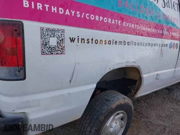 2012 Ford Econoline Cargo Commercial z VIN 1FTNE2EL3CDA08807, wystawiony jako IAAI lot #41293231 z przebiegiem 88 819 mil mil oraz . Historia ofert i sprzedaży dostępna na DreamBid. Obrazek 16.